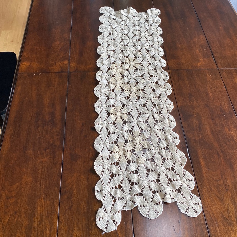 Vintage Hand Crocheted Runner Dresser Scarf!